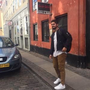 Meet your Posher, Mark